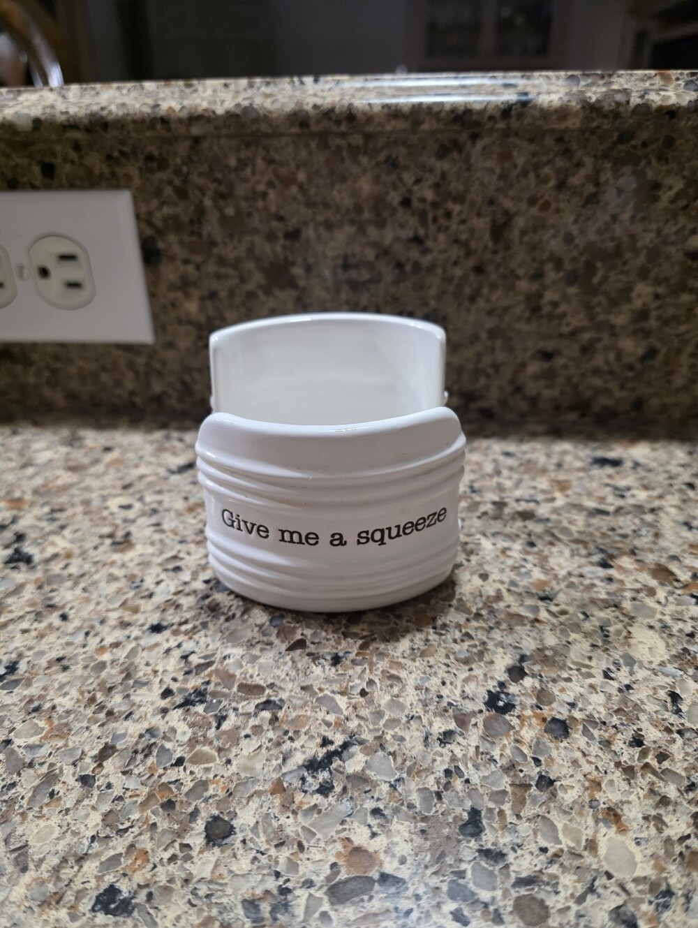 Mud Pie White Ceramic Squeeze Tube Caddy Sponge Holder